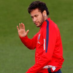 Las casas de apuestas especulan con los fichajes del Madrid: Neymar, el más seguro en enero