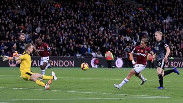 La cuenta oficial en twitter del cuadro del West Ham United aplaudió la anotación del mexicano y los seguidores se mostraron contentos.