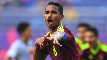 Venezuela&#039;s Yangel Herrera celebrates his goal during their U-20 World Cup round of 16 football match between Venezuela and Japan in Daejeon on May 30, 2017. / AFP PHOTO / JUNG Yeon-Je
