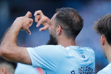 Borja Iglesias celebra tras marcar el 2-0 del Celta al Valladolid en el estadio de Balaídos, durante la anterior jornada de LaLiga EA Sports.
