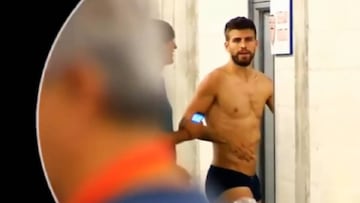 La zona mixta: de Piqué en calzoncillos al look de Alves