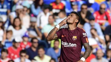 Barcelona's midfielder from Brazil Paulinho celebrates a goal during the Spanish league football match Getafe CF vs FC Barcelona at the Col. Alfonso Perez stadium in Getafe on September 16, 2017. / AFP PHOTO / PIERRE-PHILIPPE MARCOU