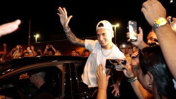 01/09/25 BETIS
LLEGADA NUEVO FICHAJE ANTONY AFICIONADOS SEGUIDORES