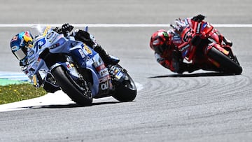 Álex Márquez y Francesco Bagnaia, durante el GP de España en Jerez