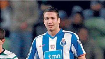 <b>UN MURO. </b>Stepanov podría ser un refuerzo de lujo para el Málaga.