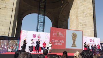 El trofeo de la Copa del Mundo llega a México para contagiar la pasión futbolera
