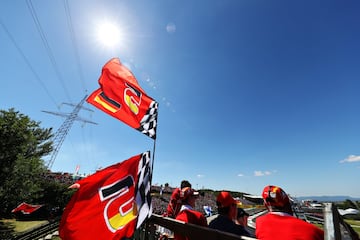 Seguidores de Ferrari en el circuito de Hungagoring.