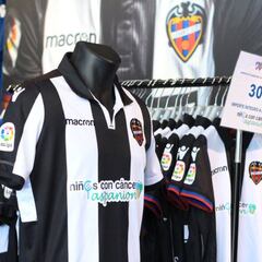 El Levante sacará a la venta más camisetas solidarias