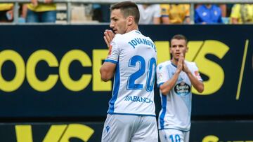 Jokanovic y Aketxe, durante el partido del Deportivo en Cádiz.