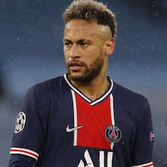 Neymar renueva con el PSG hasta 2025