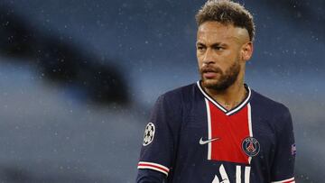 Neymar renueva con el PSG hasta 2025