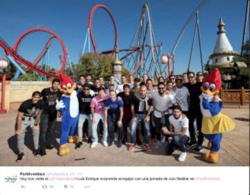 El propio parque temático también publicó en sus redes sociales la visita  de los jugadores del Barcelona.
