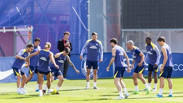 El Atlético, ayer, en Viernes Santo, en la última sesión antes de recibir al Barcelona en Liga.