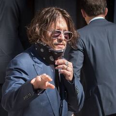 Johnny Depp lleva a juicio a un diario británico por describirle como un "marido violento"