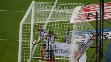 Tras meter un autogol, Charly Rodríguez habló con su papá en el descanso