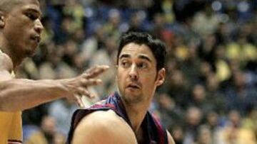 <b>SU FAVORITOS.</B> El escolta catalán cree que los que más posibilidades tienen para la victoria final son Unicaja y Tau.