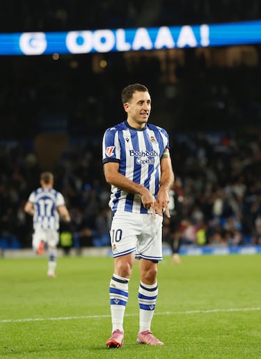 Oyarzabal, emocionado: “Es un orgullo poder estar en la Real y disfrutar en el club que quiero”