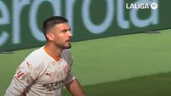 Historia de LaLiga: vean el triple show de Gazzaniga desde los once metros