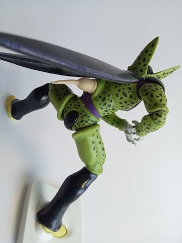 Figuras de Gohan vs C¨¦lula de 'Dragon Ball Z' por Banpresto