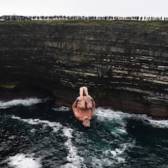 El español Carlos Gimeno, clavadista permanente en las Series Mundiales de Red Bull Cliff Diving 2024