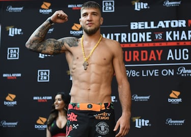 'Dynamo' es campeón de Europa del peso welter de Bellator, la empresa que rivaliza con la UFC en este tipo de peleas, con un récord de 26 victorias y cero derrotas. "Probablemente, mucha gente pensó que me escapé, me escondí o algo más, pero lo que estaba haciendo era poner a salvo a mi familia. Ahora he vuelto y defenderé a mi país con todas mis fuerzas", contaba el luchador de Irpin (28 años) queapostillaba: "Amo este país, nuestra patria. Rusia vino a nuestra casa y organizó una guerra aquí. Muchas personas inocentes mueren: mujeres, niños. Tenemos que defender el país. Y tenemos, amigos. Y lo lograremos, porque la verdad está detrás de nosotros. Las noticias que llegan a Rusia no son ciertas, tenemos una verdadera guerra en marcha".  