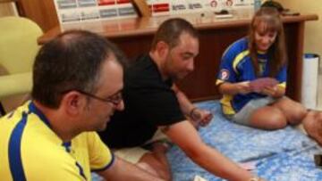 <b>HUELGA DE HAMBRE. </b>Los directivos del Orihuela, durante la huelga de hambre de hace unos días.