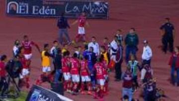 Castigan a Mineros de Zacatecas por invasi&oacute;n de cancha por ri&ntilde;a ante Cafetaleros