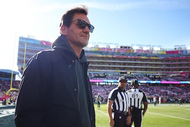 La leyenda del tenis, Roger Federer, también dice presente. Se le recuerda una gran amistad con la leyenda de los Patriots, Tom Brady. ¿Será que apoye a los Patriots?  Ronald Martinez/Getty Images/AFP (Photo by RONALD MARTINEZ / GETTY IMAGES NORTH AMERICA / Getty Images via AFP)