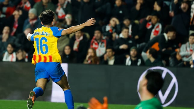 Aprobados y suspensos de Valencia: Diego López salva un punto