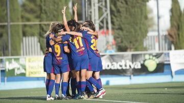 Las jugadoras del Barcelona celebran un gol.