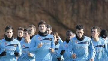 <b>AYER, EN LA MADROA. </b>La expedición del Espanyol se entrenó en la ciudad deportiva del Celta horas después del empate en Vigo.