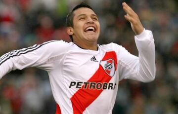 Alexis Sánchez con River Plate en Clausura 2008.