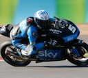 Romano Fenati se pone por sorpresa al frente de Moto3
