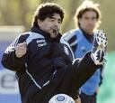 Bilardo hace la cama a un Maradona muy desesperado