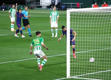 Carrasco marcó en el minuto 4 el 0-1.