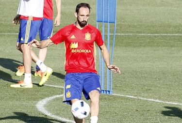 Marcos Alonso dijo no al Barça por madridista