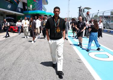 Jude Bellingham en el Paddock del Gran Premio de Barcelona que se disputa en el circuito de Barcelona-Cataluña.