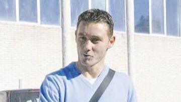<b>¿SE VA? </b>Fabio Aurelio cumple contrato y el Liverpool lo quiere.