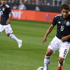 1x1 de México ante Paraguay, 'Chicharito' consigue otro gol