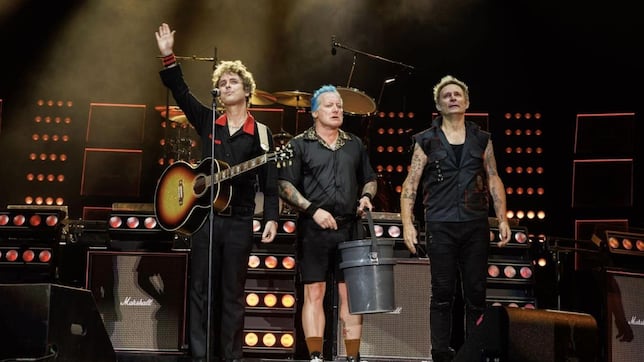 Corona Capital 2024 hoy: cartelera, horarios, escenarios y cómo ver online | 15 de noviembre