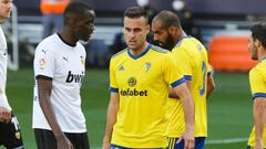 LaLiga finds no evidence Cádiz's Cala racially abused Valencia's Diakhaby