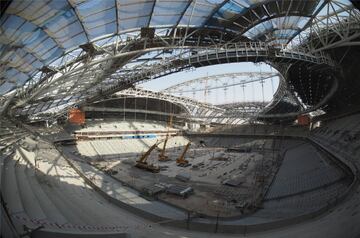 Qatar 2022: World Cup stadia and infrastructure under construction