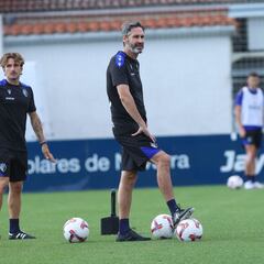 Vicente Moreno: “Todavía hay que sumar muchos puntos”