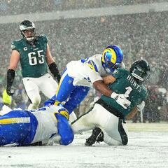 Jalen Hurts deberá usar rodillera en el juego ante Commanders, por lesión sufrida en los playoffs