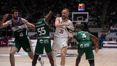 18/02/23  PARTIDO BALONCESTO BASKET 
COPA DEL REY 2023 EN BADALONA SEMIFINAL
REAL MADRID - UNICAJA 
DZANAN MUSA