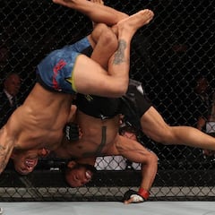 Santos noquea a Anders para armar la fiesta en Sao Paulo