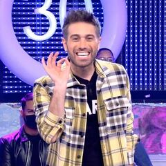 Dani Martínez, ‘se pasea’ con la ex de un futbolista