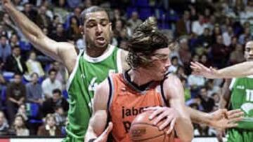 <b>CON GANAS. </B>Herrmann, en un enfrentamiento con su nuevo equipo cuando militaba en el Fuenlabrada.