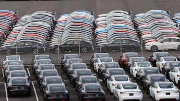 FILE PHOTO: Honda and Tesla vehicles are lined up at a vehicle storage yard at an industrial port, on the day U.S. President Donald Trump struck a trade deal with Japan that lowers tariffs on auto imports, in Yokohama, near Tokyo, Japan, July 23, 2025. REUTERS/Kim Kyung-Hoon/File Photo