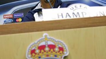 <b>ACLARACIÓN. </B>El brasileño afirma que la fecha de su boda la puso el club y que se enteró de la multa por la prensa.